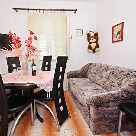 Apartman With Parking Space - Brac - 22504 Supetar